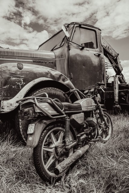 Vintage motor in zwart-wit